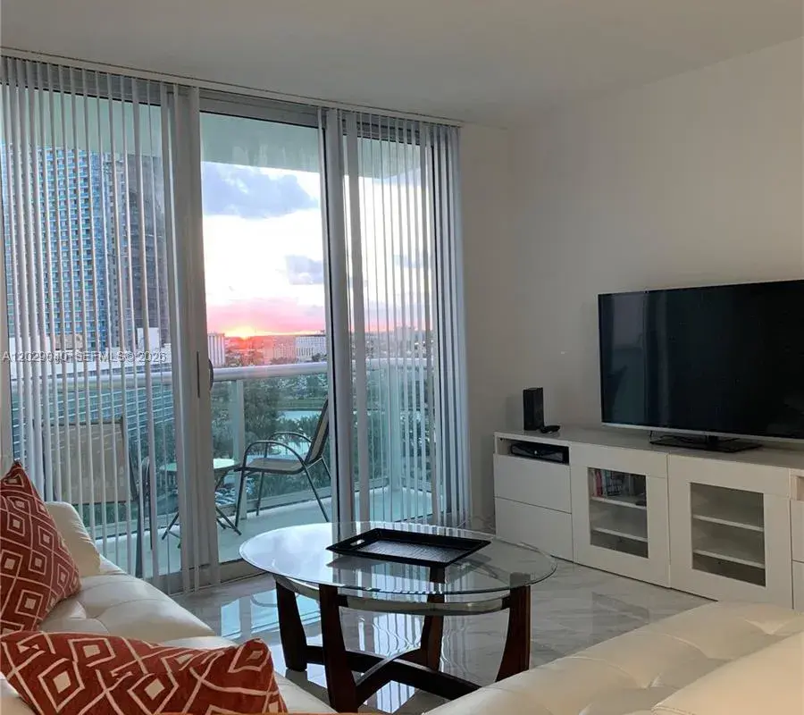 3901 S Ocean Dr # 12V, Hollywood FL 33019