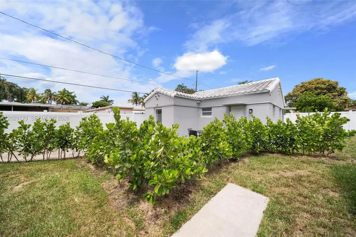 1625 Hollywood Blvd # 2, Hollywood FL 33020