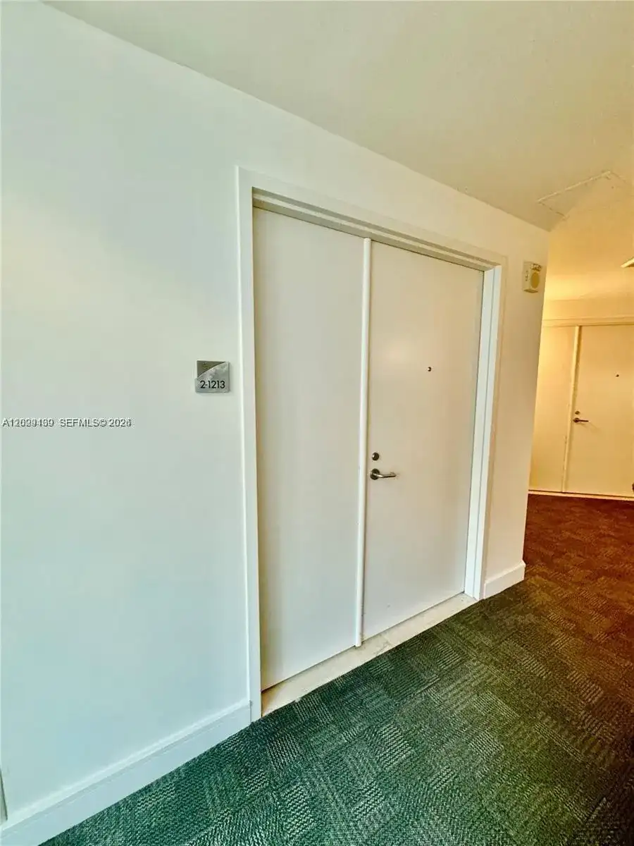 3131 NE 188th St # 1213, Aventura FL 33180 photo 2