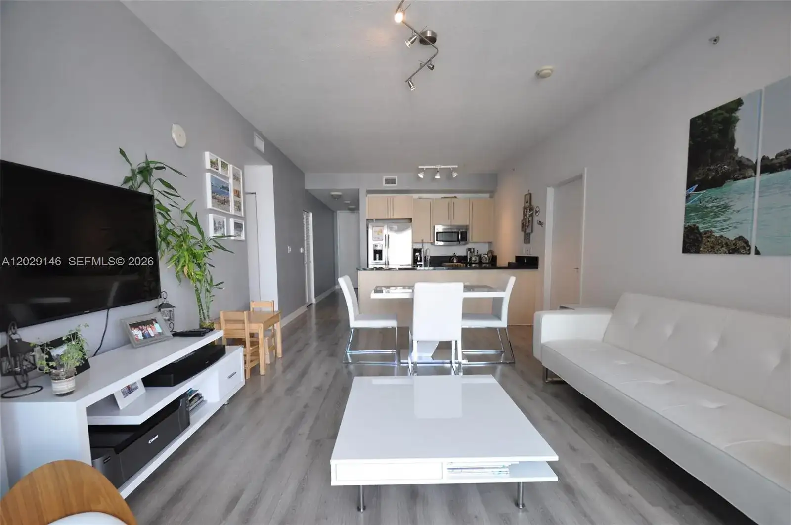 79 SW 12th St, Miami FL 33130 photo 2