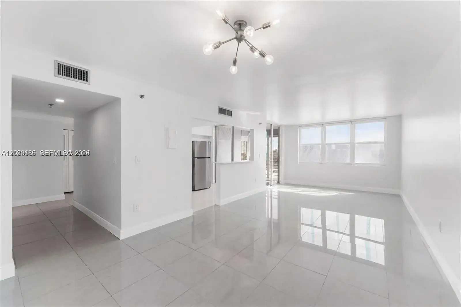 17890 W Dixie Hwy 501 Hwy # 501, North Miami Beach FL 33160 photo 3