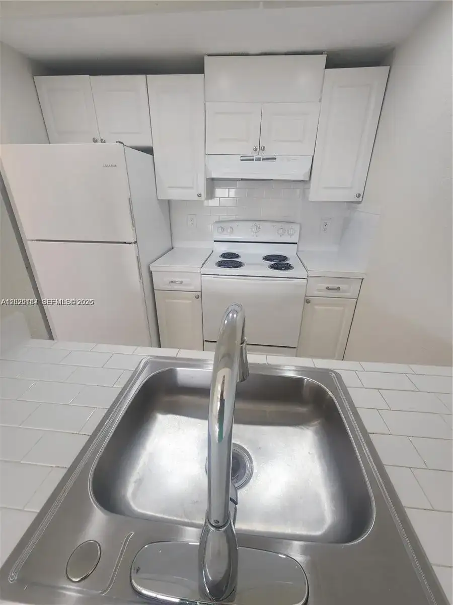19600 SW 110th Ct # 209, Cutler Bay FL 33157 photo 3