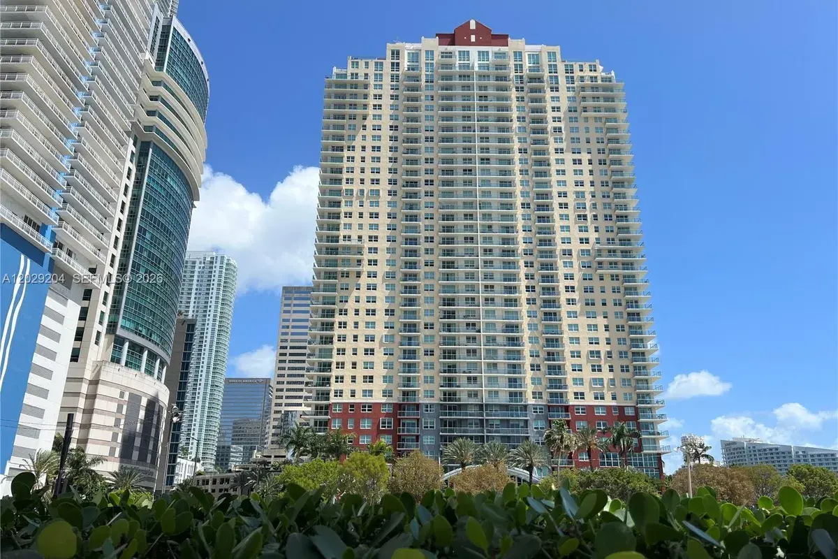 1155 Brickell Bay Dr # 2701, Miami FL 33131