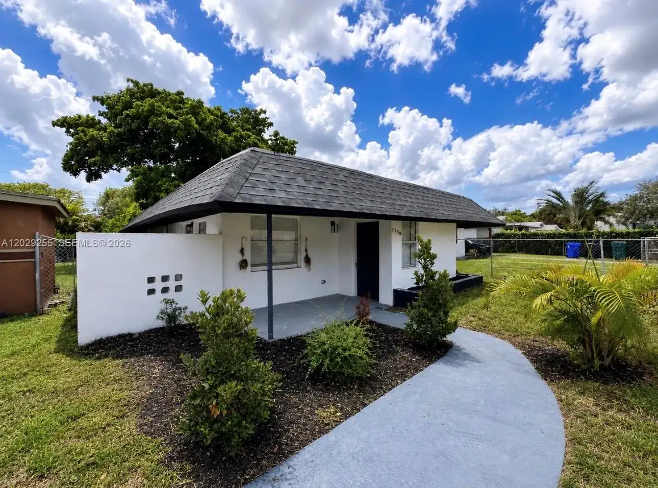 1708 NW 7th St, Fort Lauderdale FL 33311 photo 2