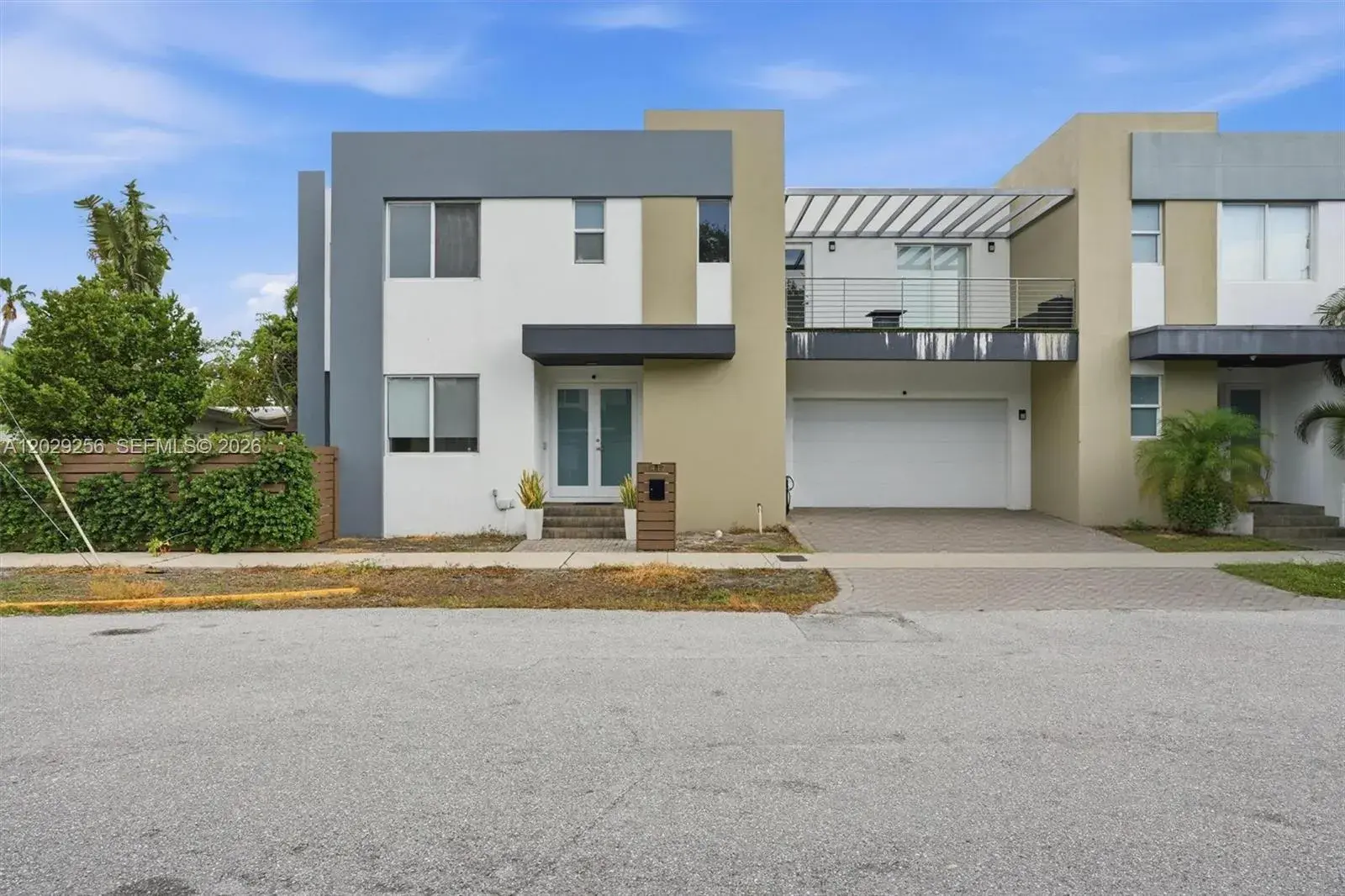 1417 NE 17th St, Fort Lauderdale FL 33305