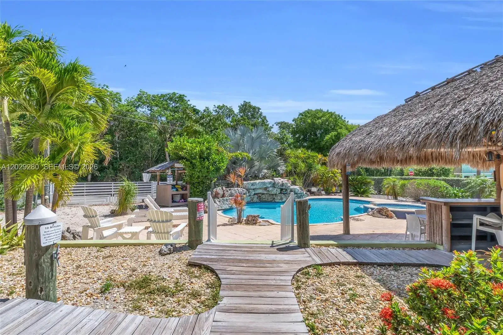 443 4TH Rd, Key Largo FL 33037 photo 2