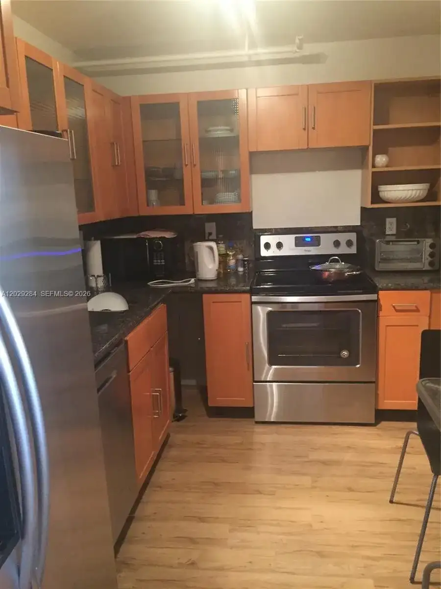 210 174th St # 515, Sunny Isles Beach FL 33160 photo 3