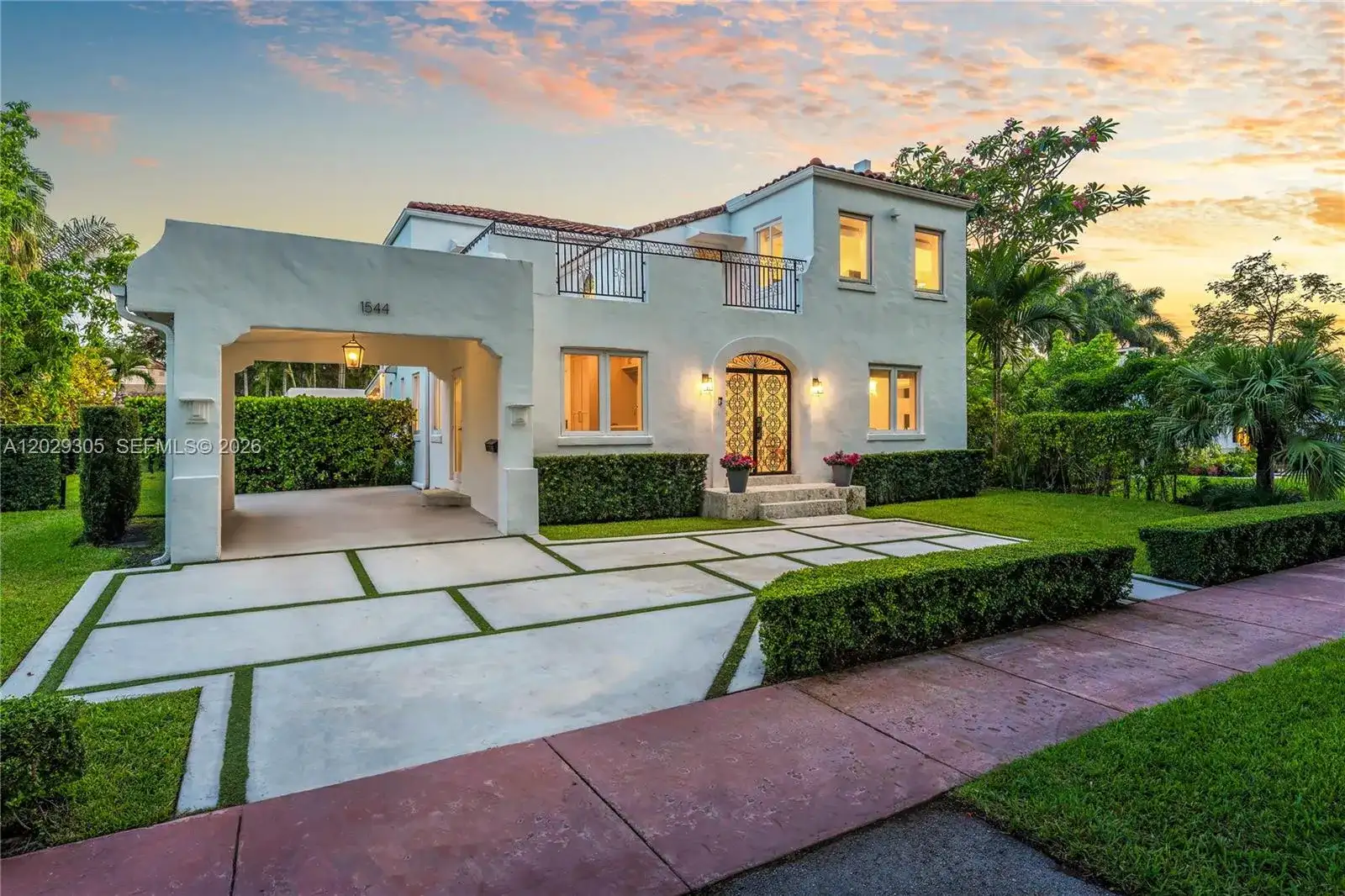 1544 Plasentia Ave, Coral Gables FL 33134 photo 2