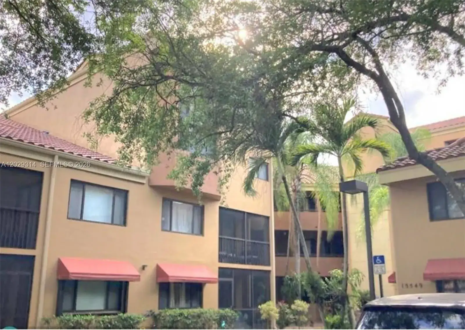 15495 N Miami Lakeway N # 4, Miami Lakes FL 33014