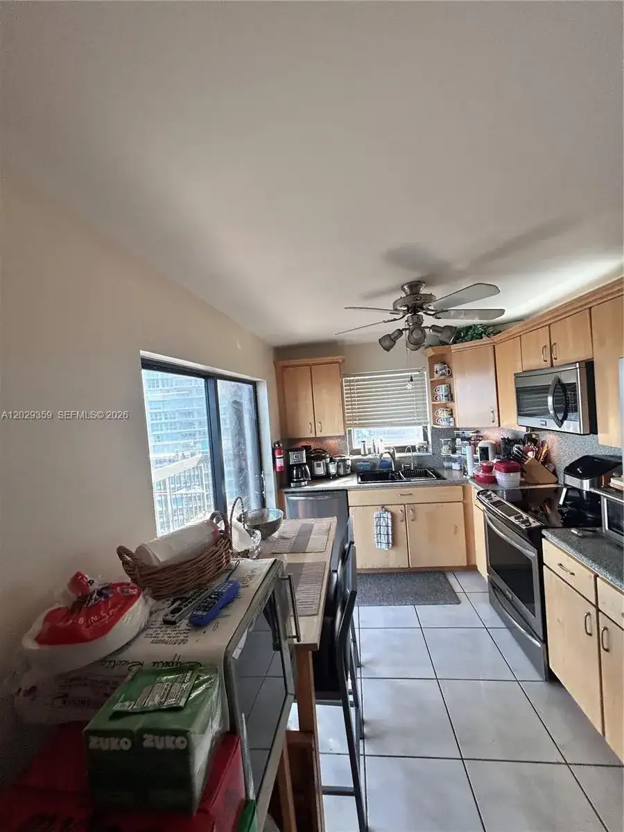 2333 Brickell Ave # 1402, Miami FL 33129 photo 4
