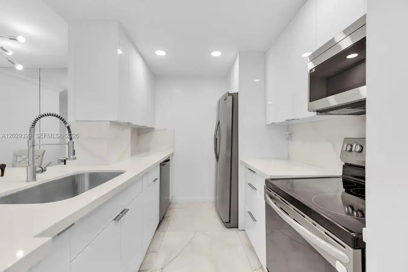 16518 NE 26th Ave # 202, North Miami Beach FL 33160 photo 5