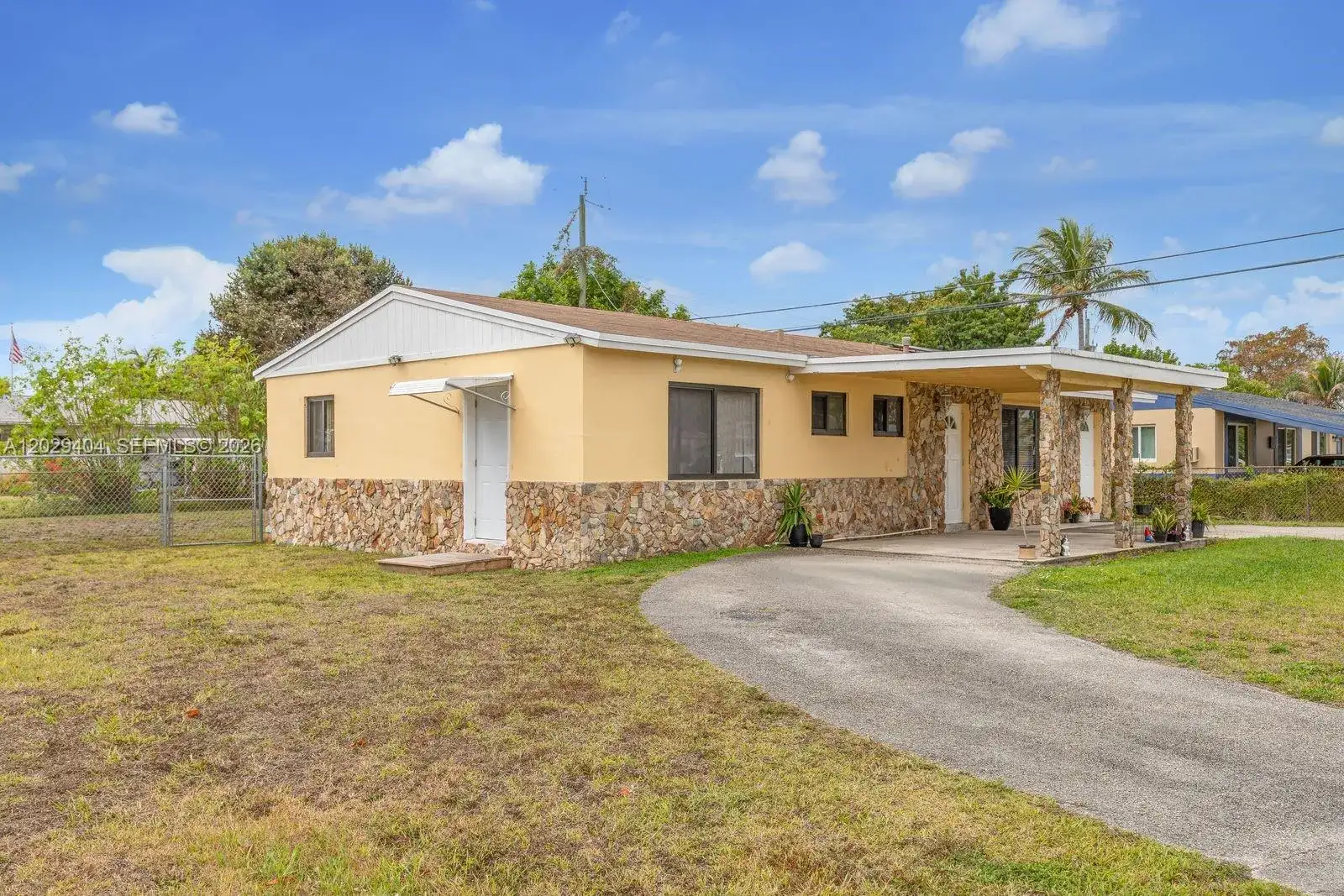 6200 SW 18th St, North Lauderdale FL 33068 photo 3