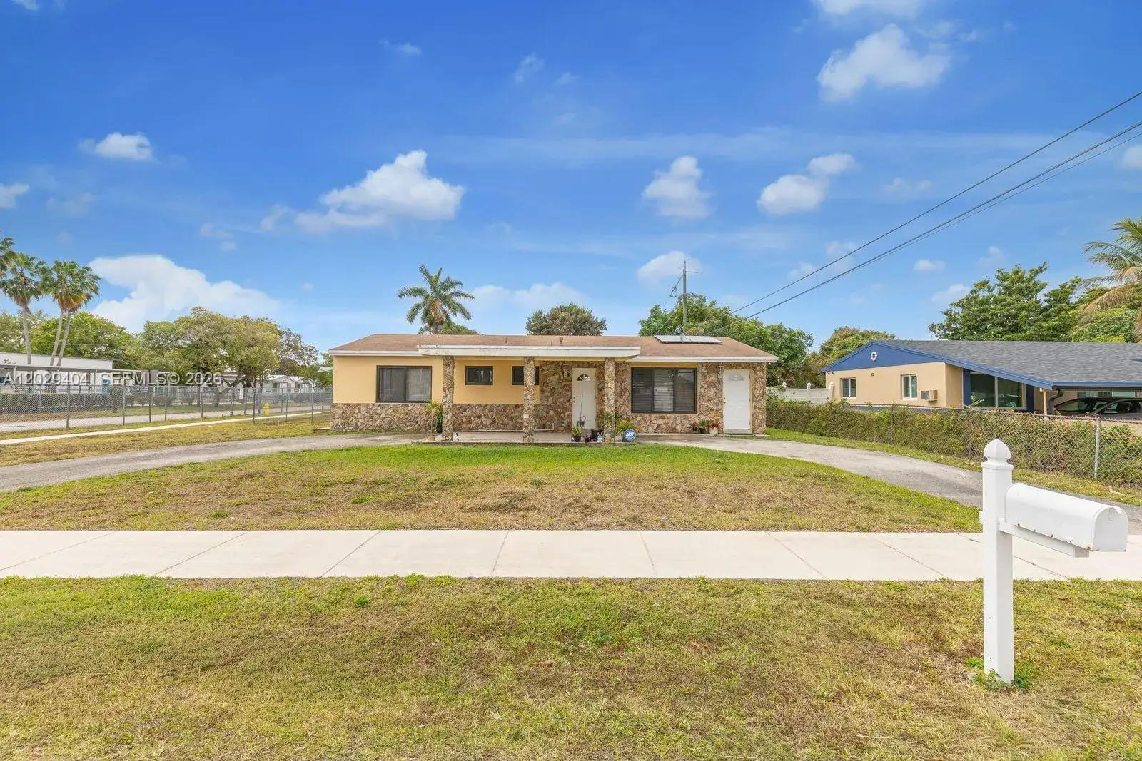 6200 SW 18th St, North Lauderdale FL 33068 photo 5