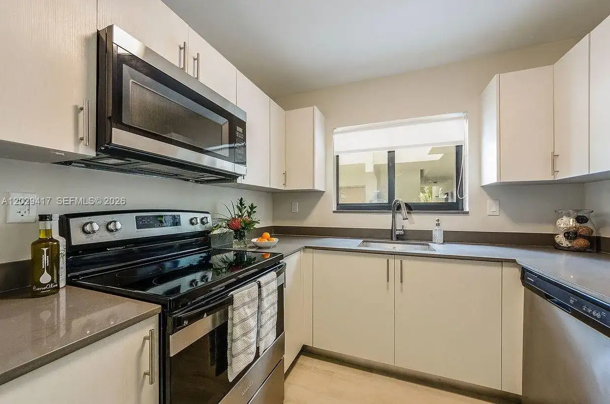 800 S Dixie Hwy 202 Hwy # 202, Coral Gables FL 33146 photo 5