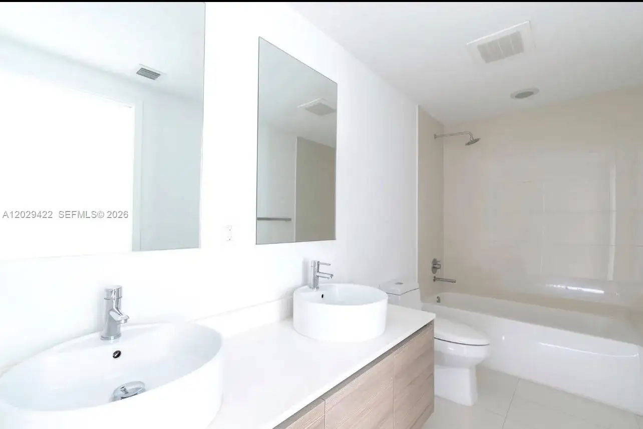 121 NE 34th St # 1412, Miami FL 33137 photo 5