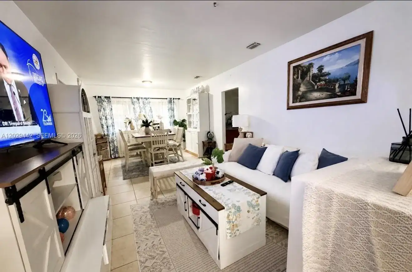 345 NE 111th St, Miami FL 33161 photo 5