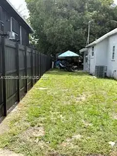 7640 NE 3rd Pl, Miami FL 33138 photo 5