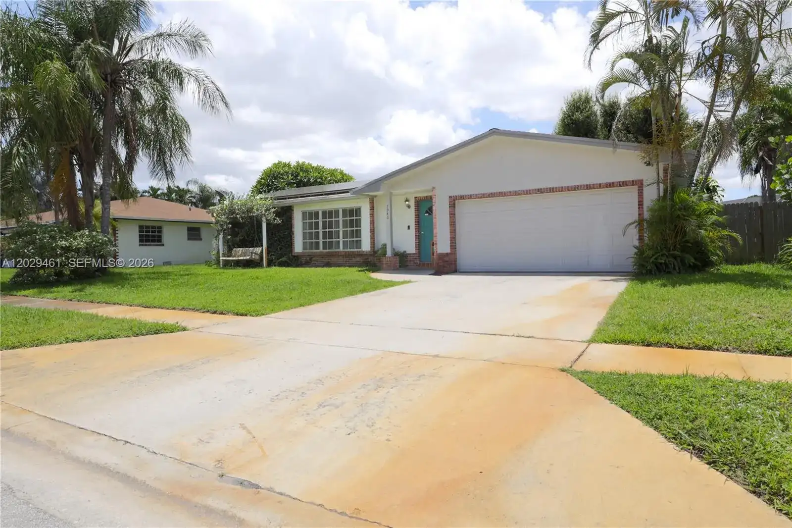 7940 NW 9th St, Margate FL 33063 photo 2