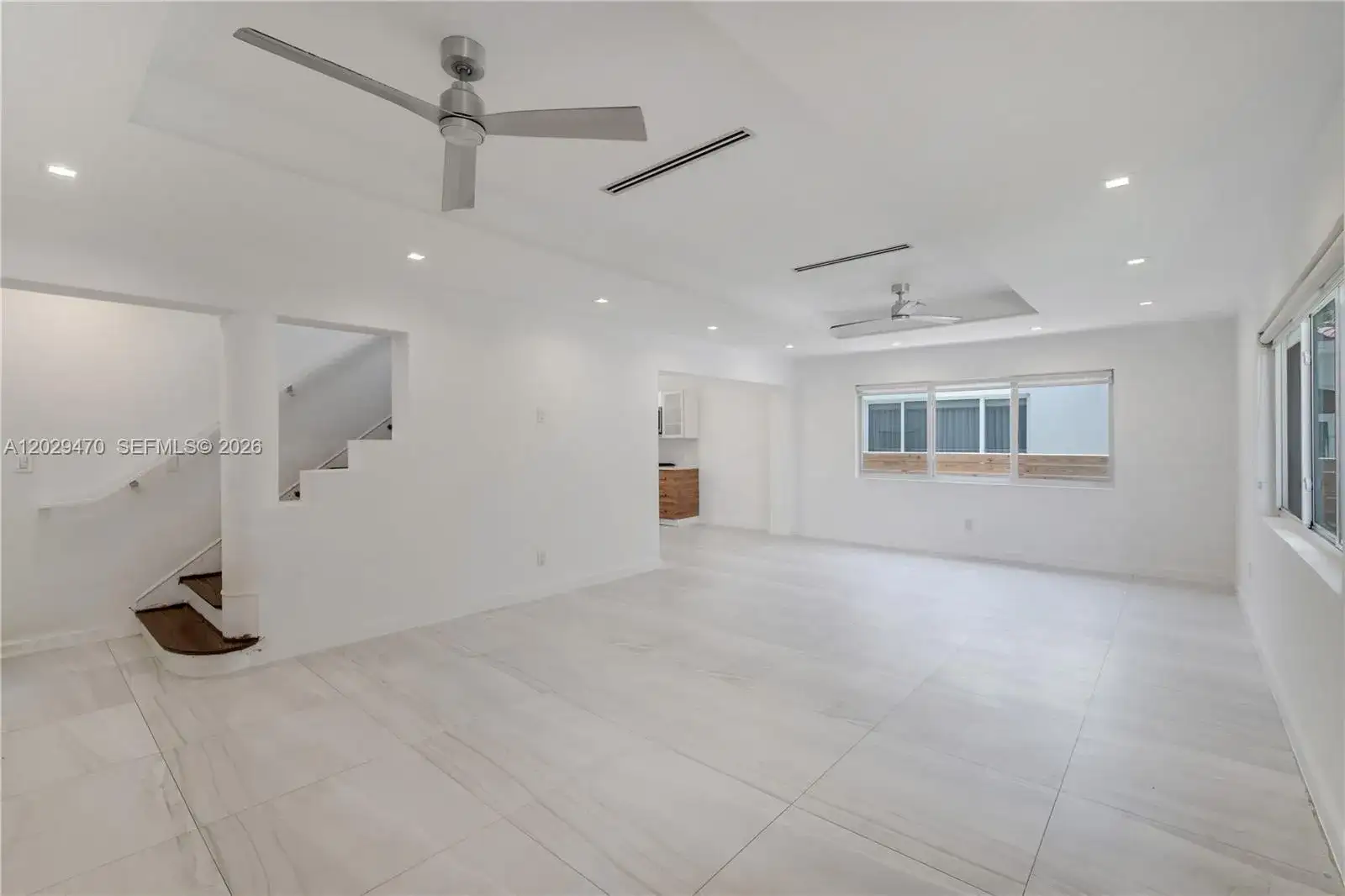 550 W 49th St, Miami Beach FL 33140 photo 2