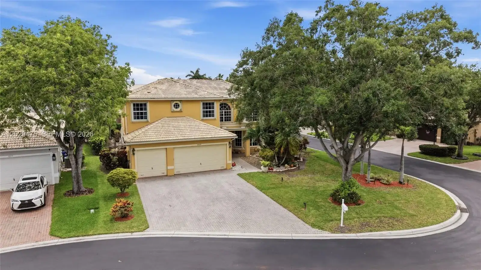 4909 NW 115th Way, Coral Springs FL 33076 photo 2