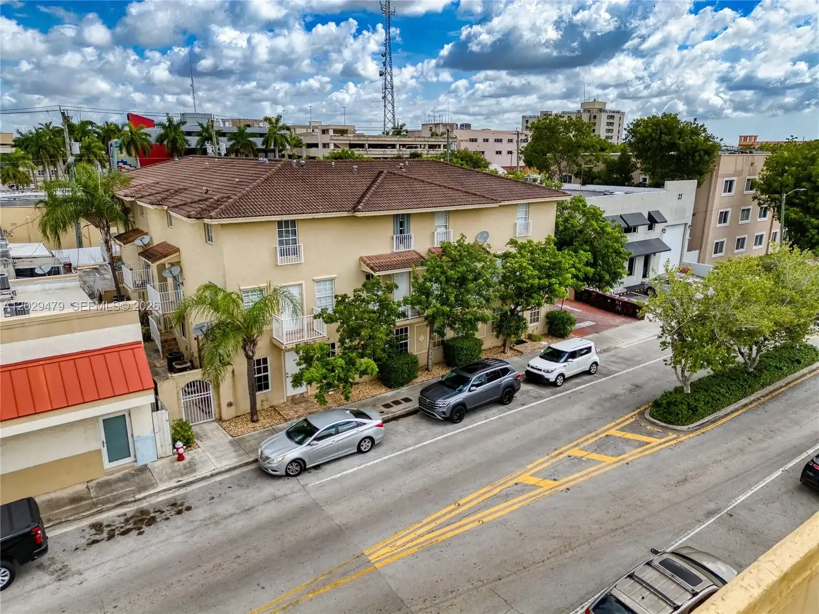 9 E 4th St # 101, Hialeah FL 33010
