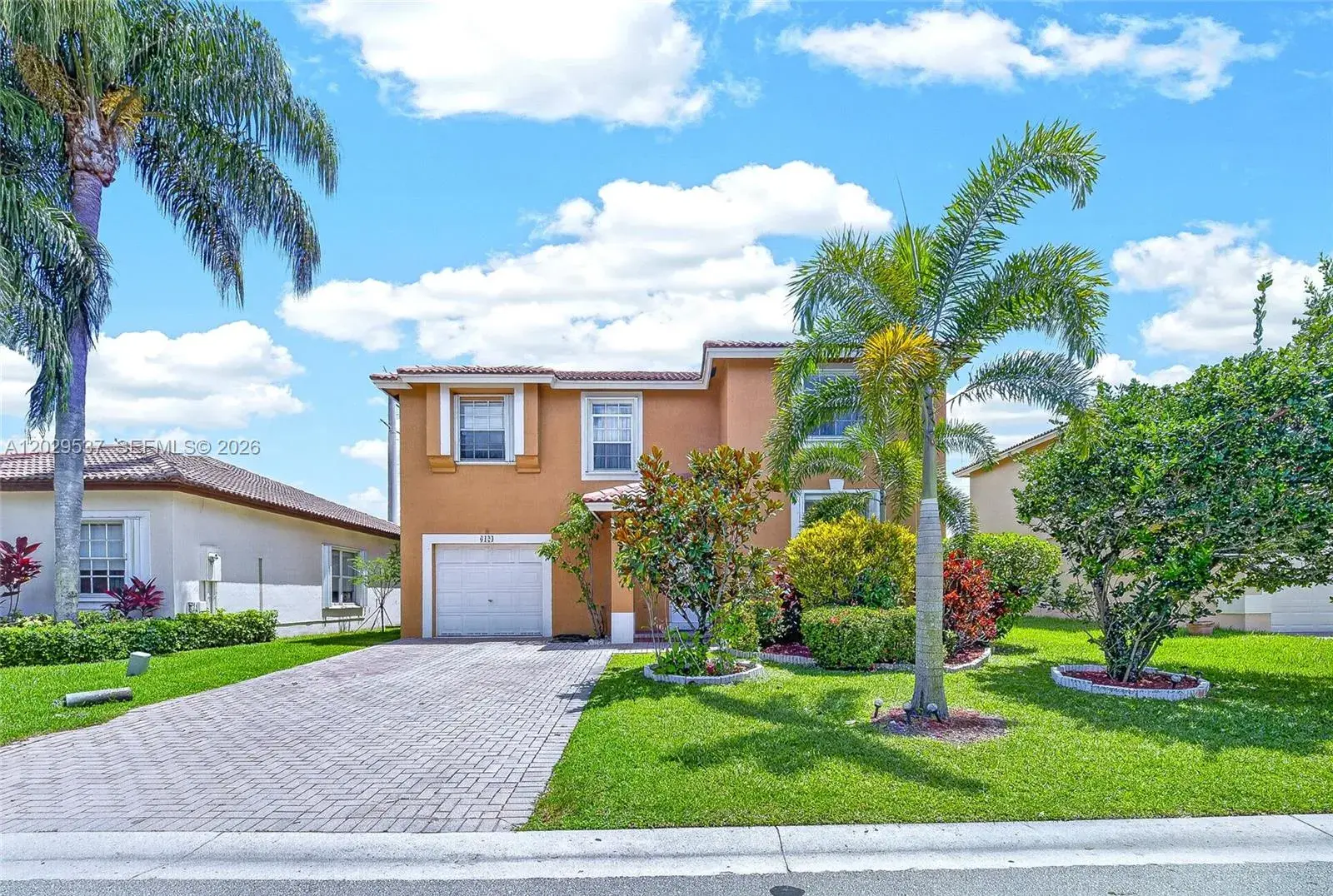 6124 NW 40th St, Coral Springs FL 33067