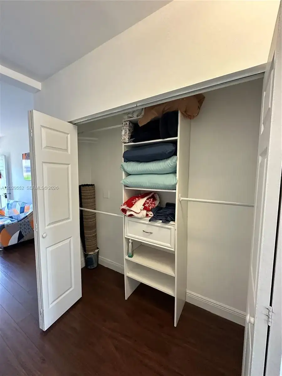 911 Meridian Ave # 206, Miami Beach FL 33139 photo 5