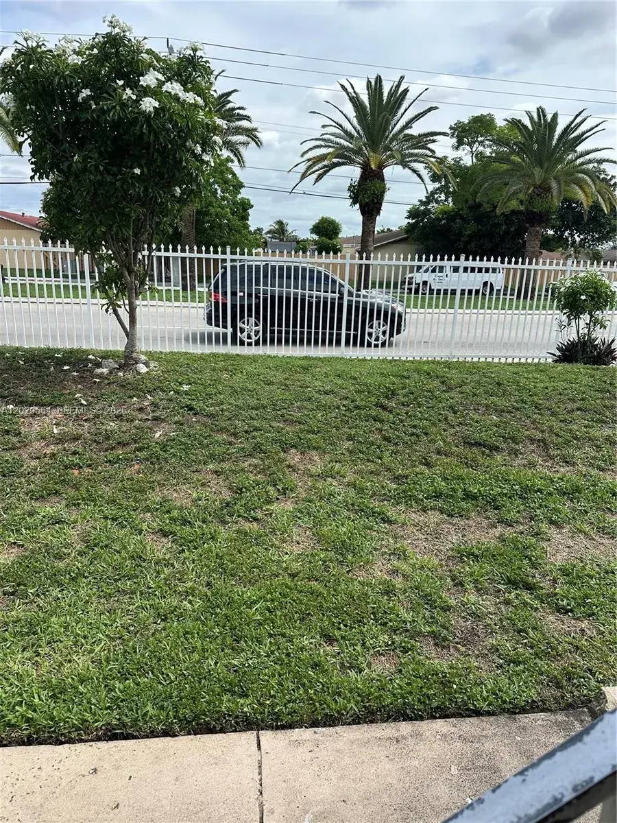 15360 SW 72 ST # 21, Miami FL 33193