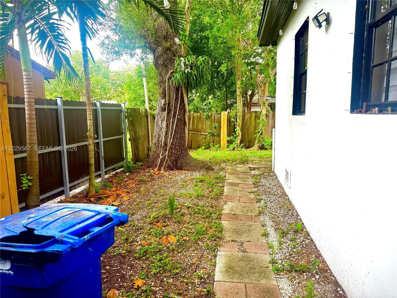620 NE 160th St, Miami FL 33162 photo 5