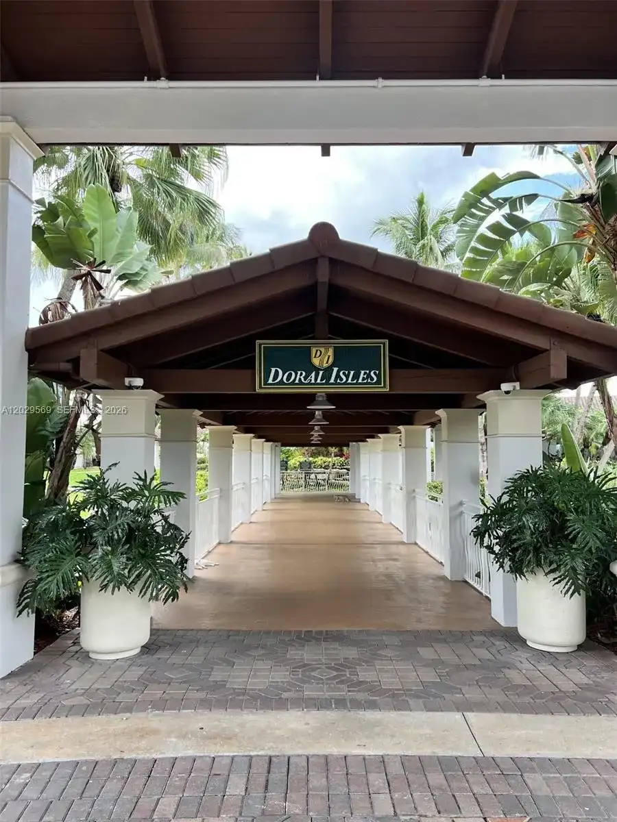 10750 NW 66th St # 401, Doral FL 33178