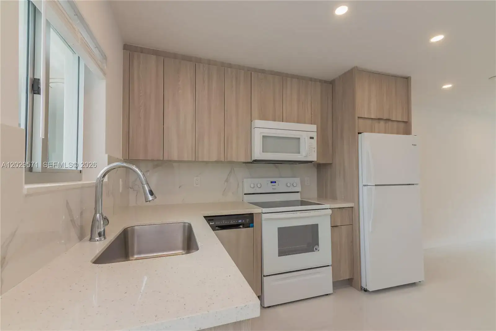 3755 NE 167th St # 6, North Miami Beach FL 33160 photo 5