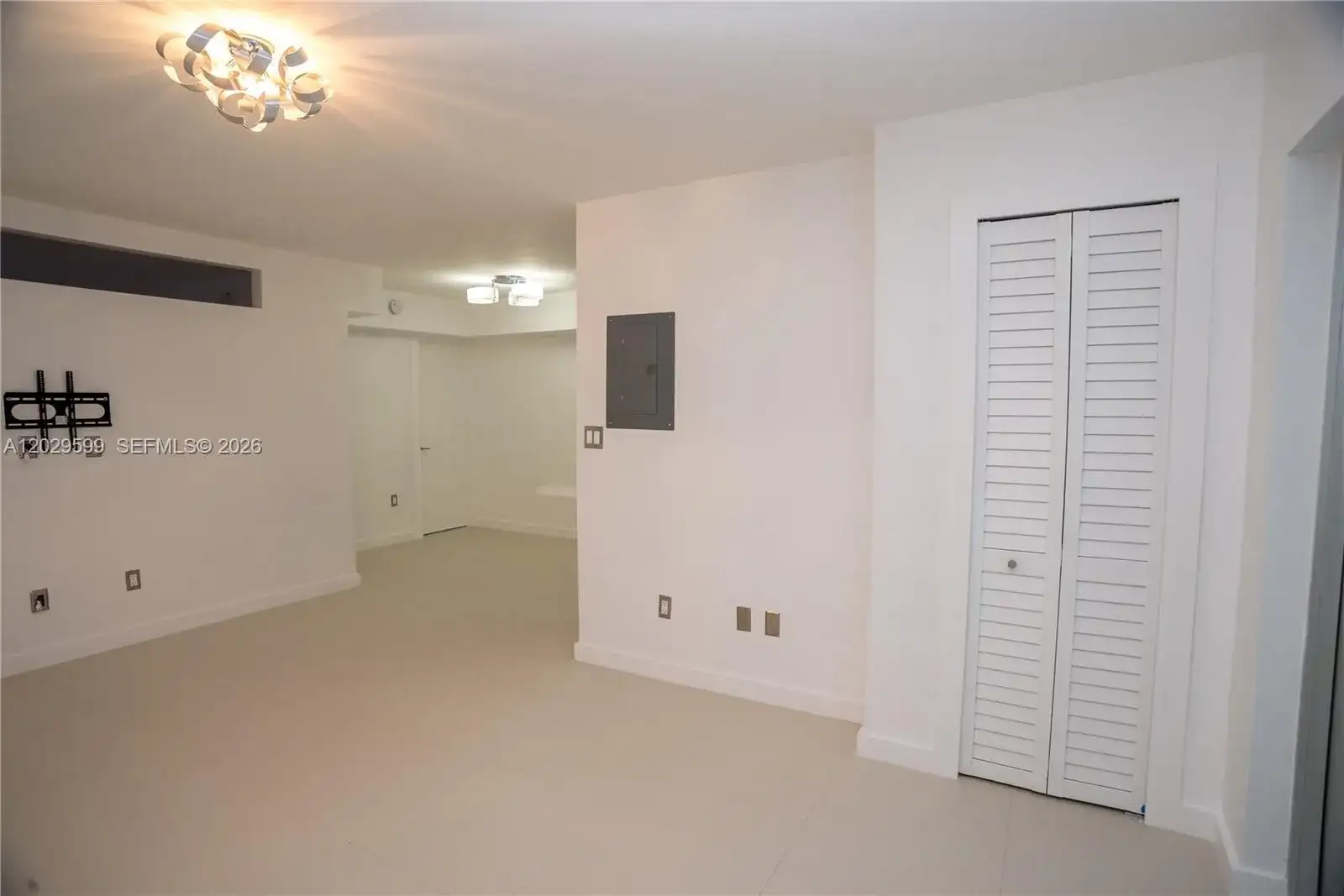 3755 NE 167th St # 8, North Miami Beach FL 33160 photo 5