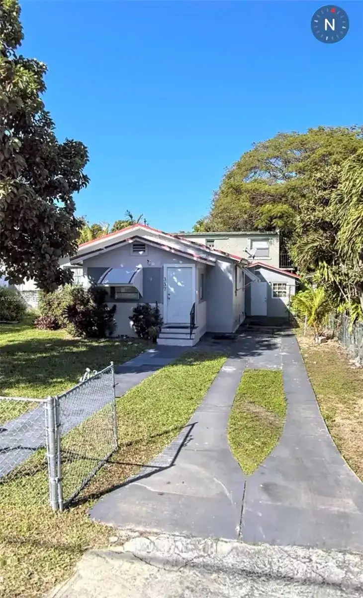 337 NE 56th St, Miami FL 33137 photo 2