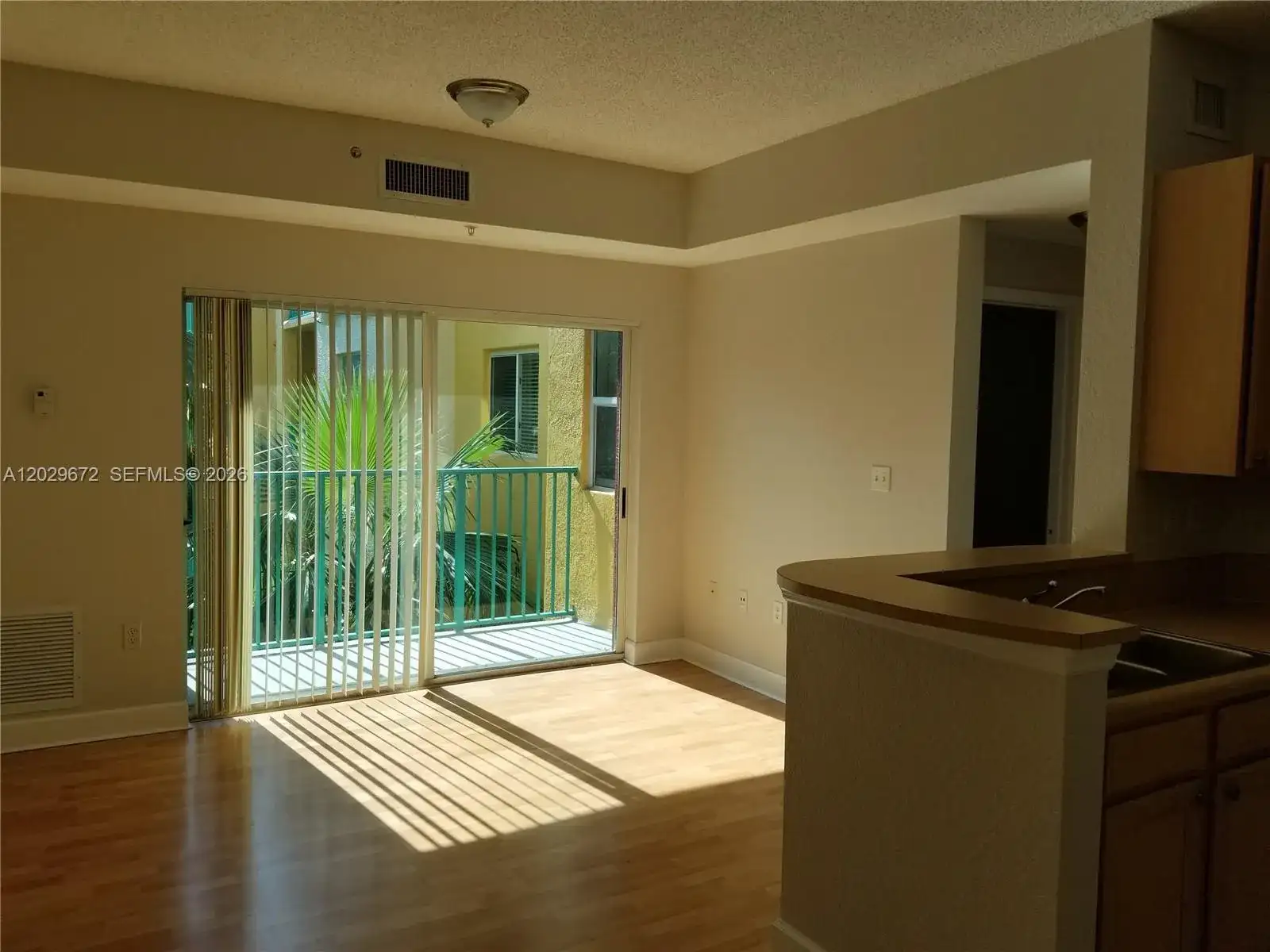 6001 SW 70th St # 538, South Miami FL 33143 photo 3