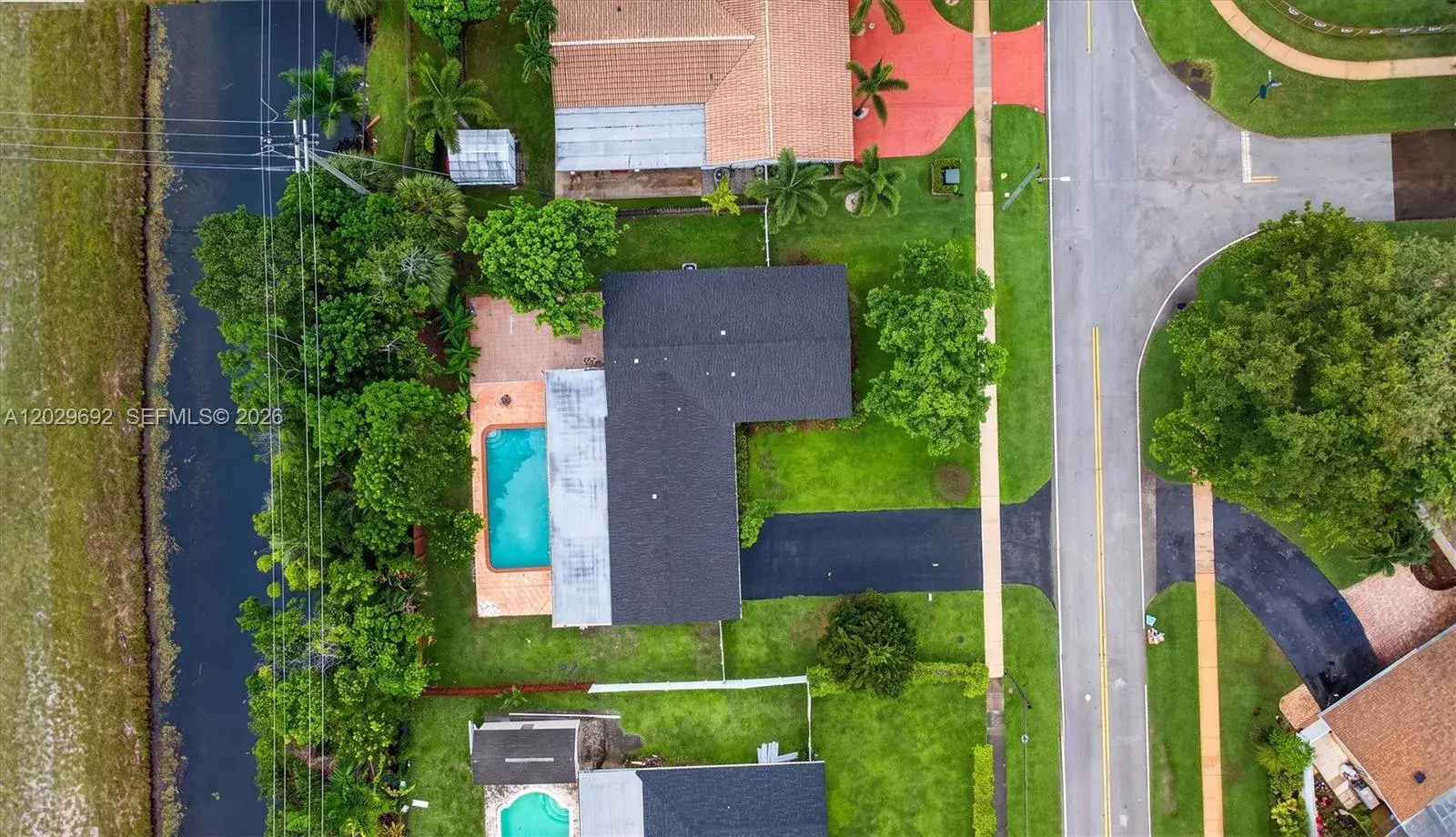 5501 Pine Ter, Plantation FL 33317