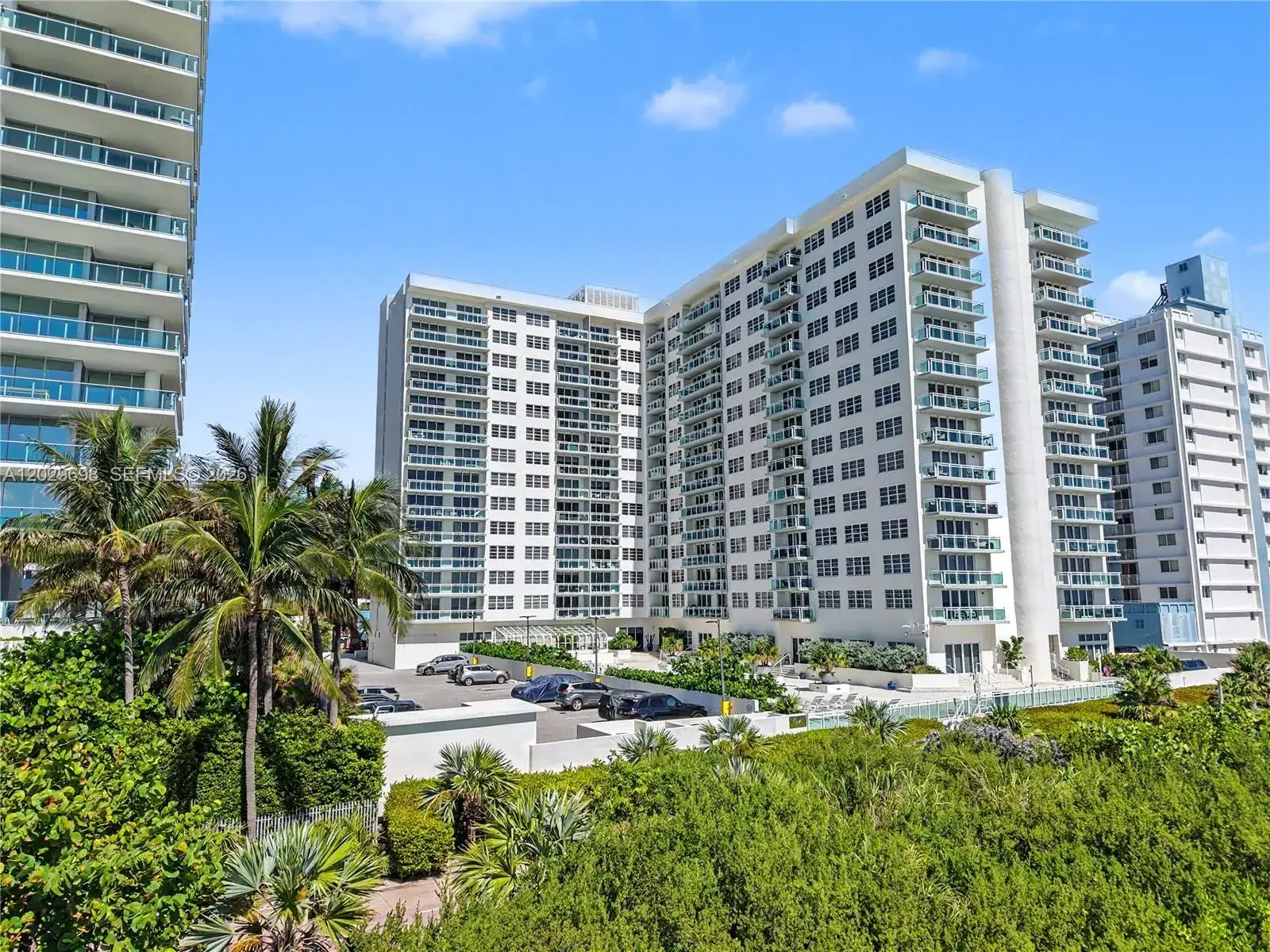 2 bedroom 2 bath Residential for sale at 6917 Collins Ave # 605, Miami Beach FL 33141