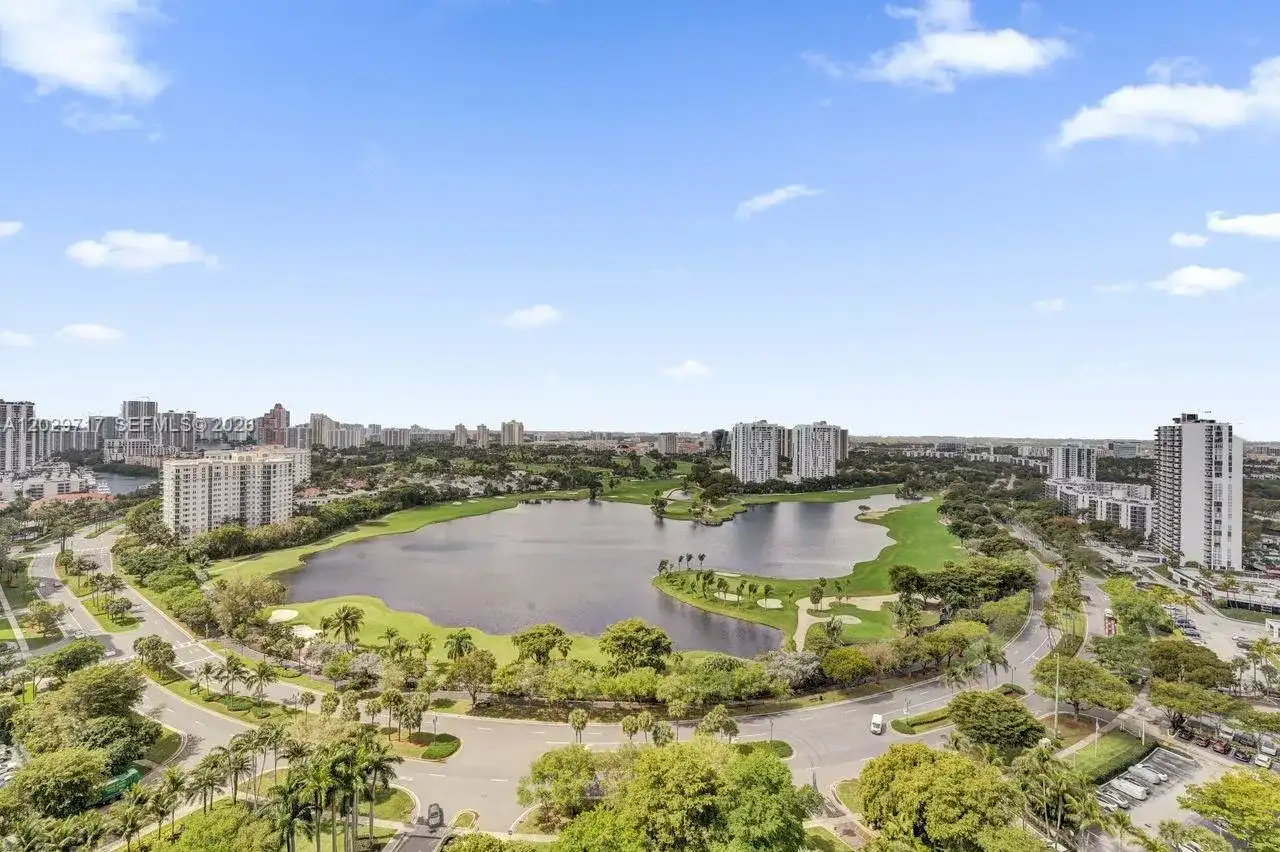 20281 E Country Club Dr # 2209, Aventura FL 33180