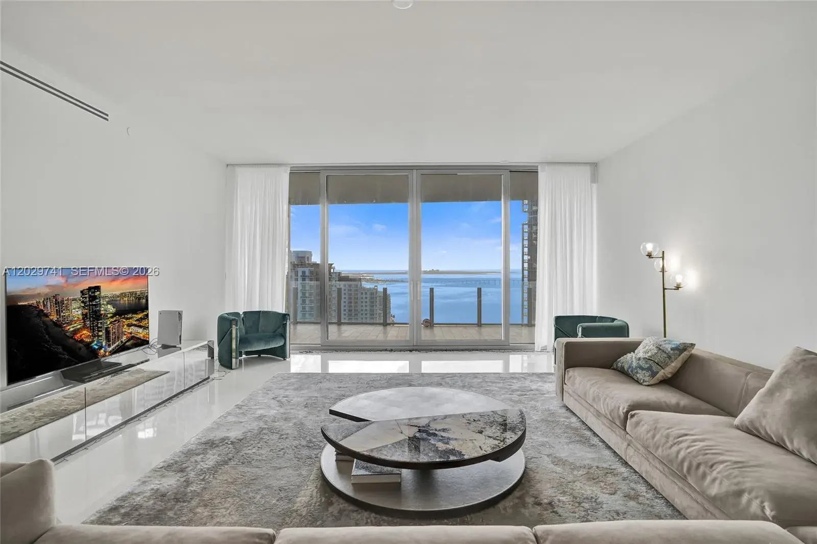 300 Biscayne Blvd. Way # 3304C, Miami FL 33131