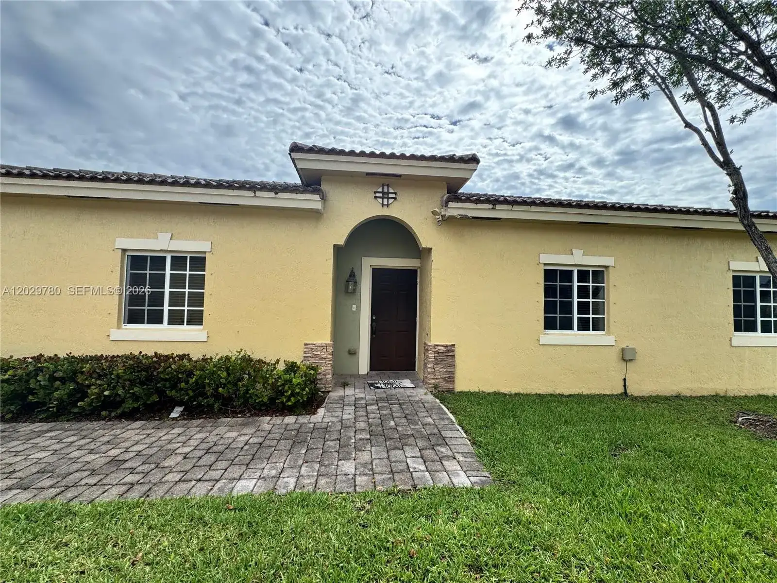 3384 NE 11th Dr, Homestead FL 33033 photo 3