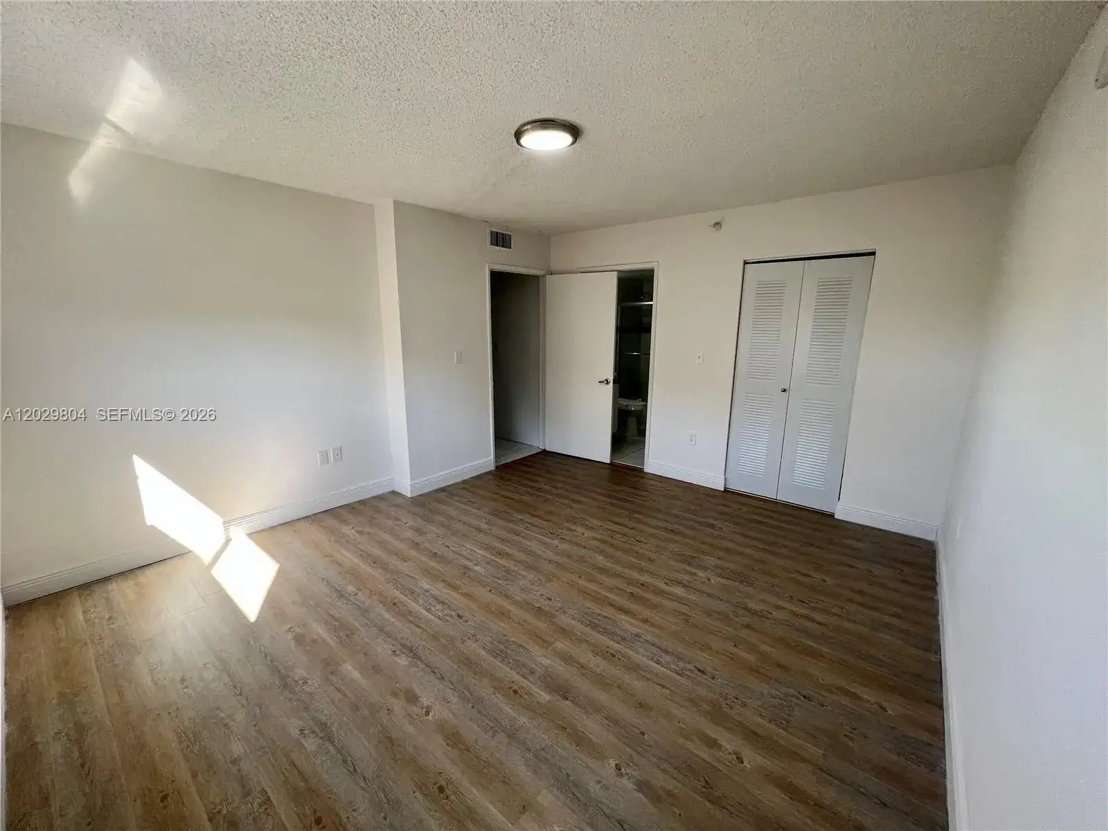 9619 Fontainebleau Blvd # 419, Miami FL 33172 photo 5