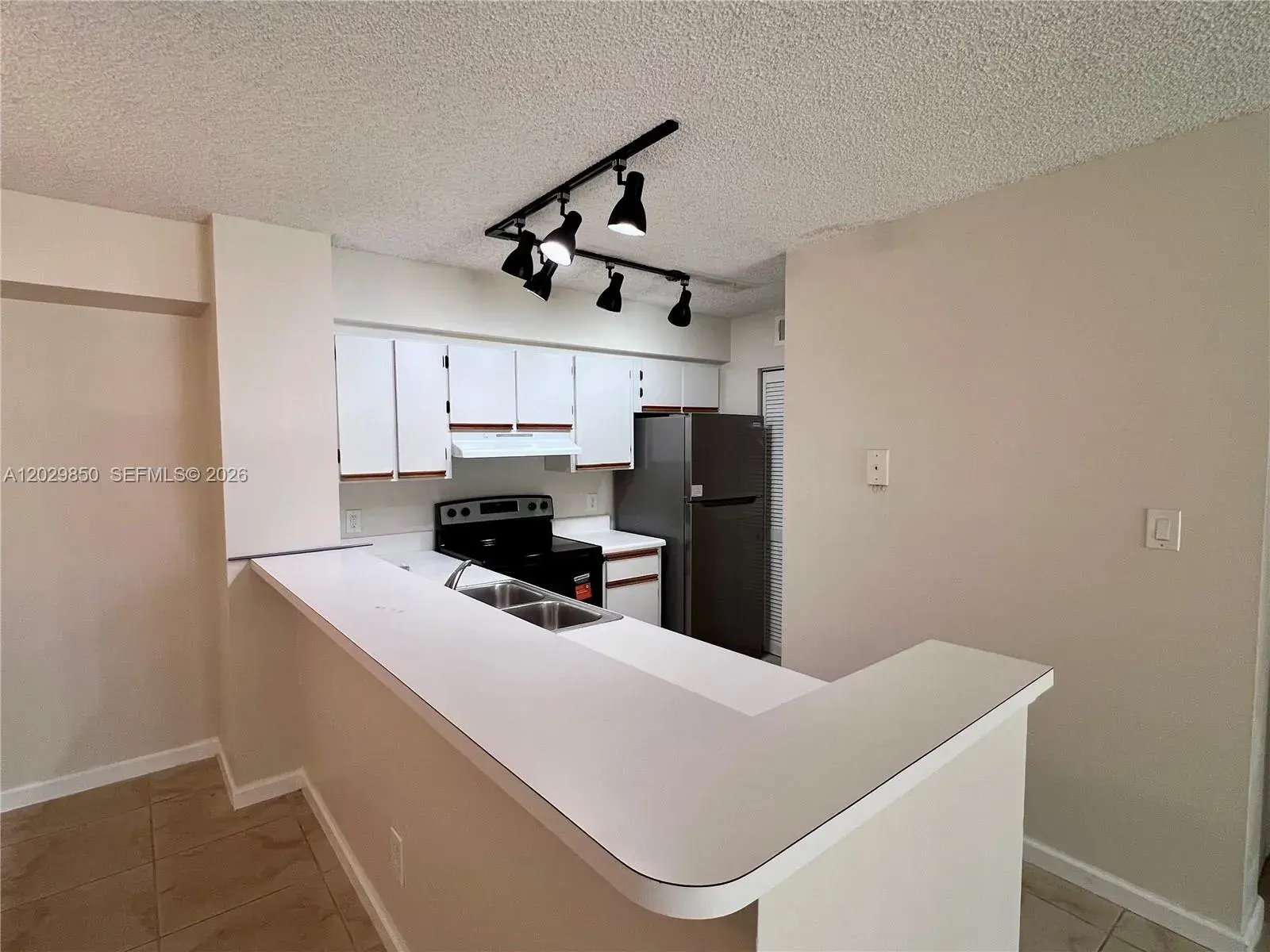 640 S Park Rd # 4, Hollywood FL 33021