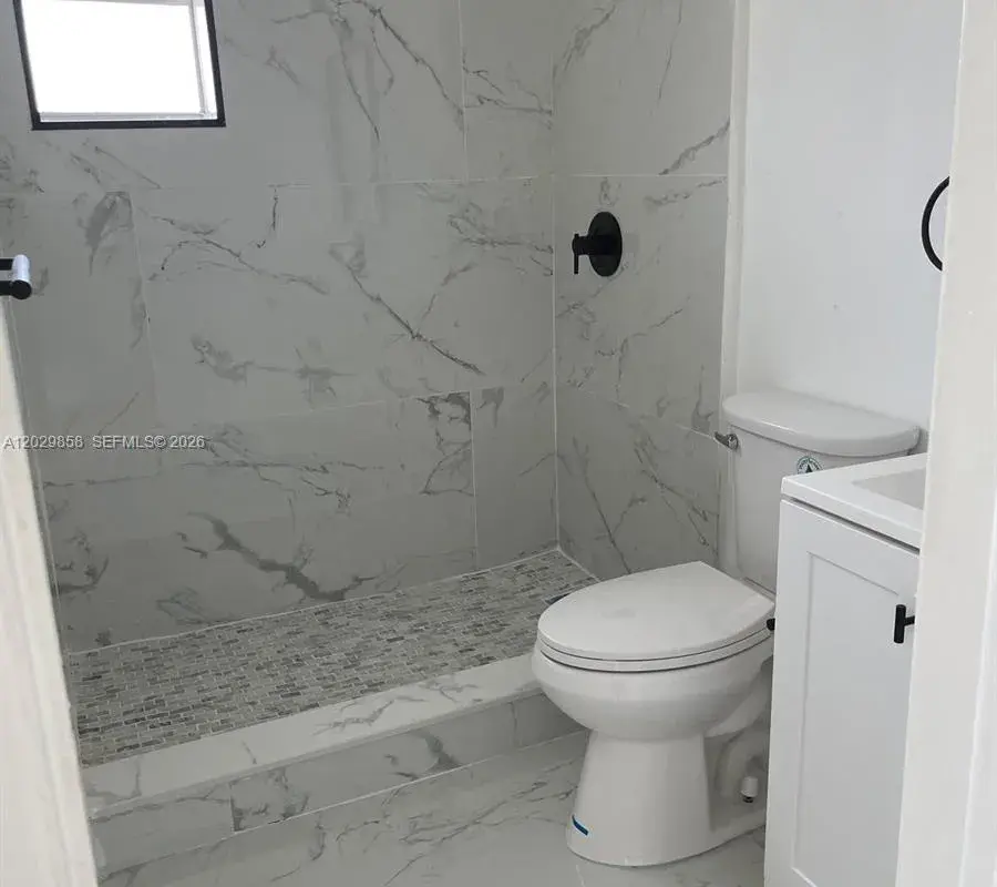 6021 Polk St # 4, Hollywood FL 33024