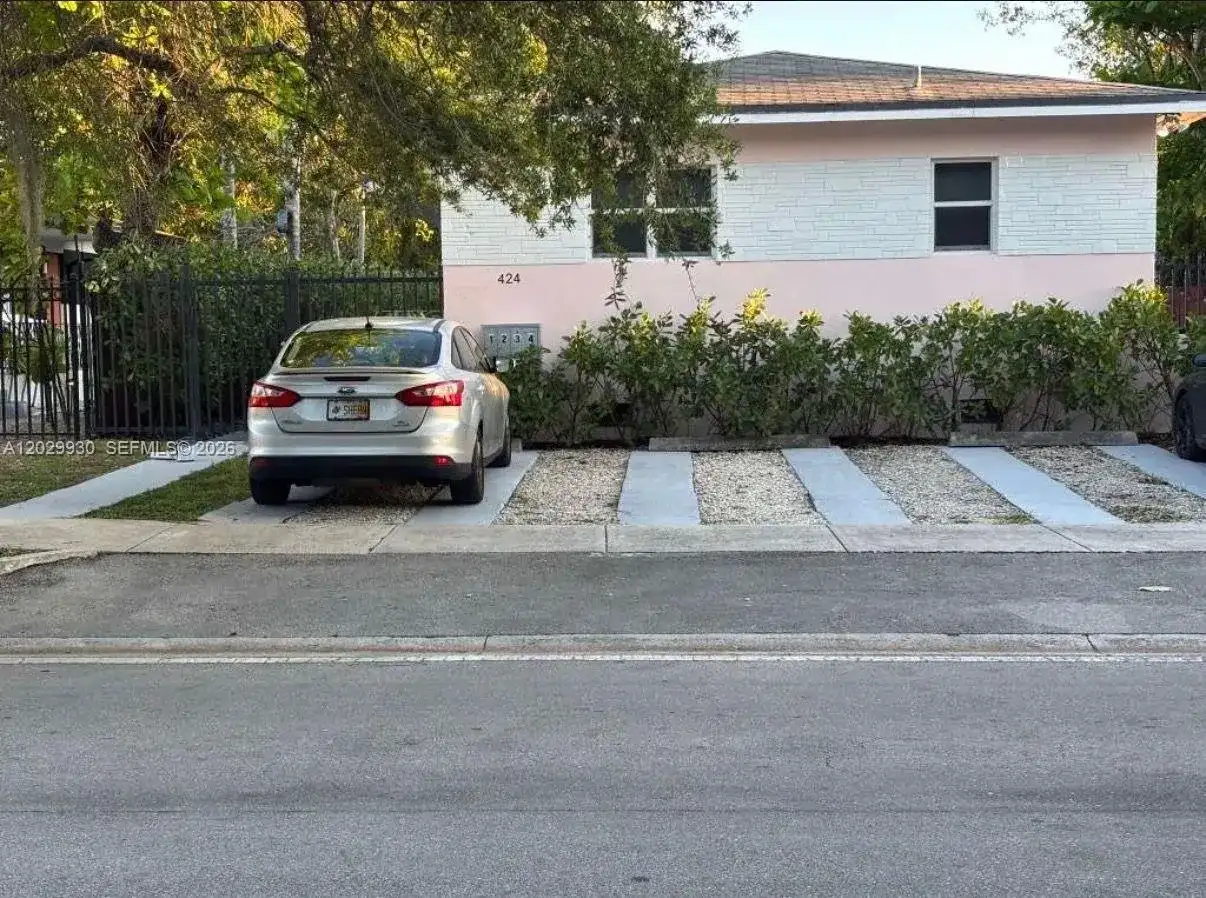 424 NE 64th St # 2, Miami FL 33138 photo 2