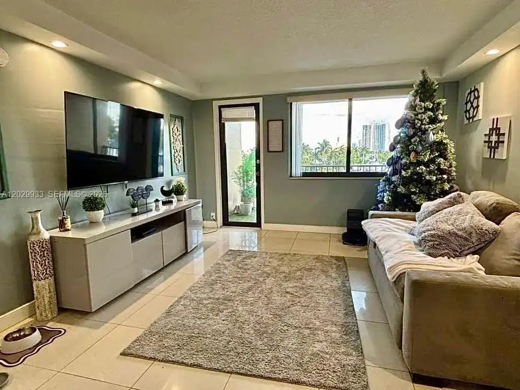 301 Golden Isles Dr # 406, Hallandale Beach FL 33009 photo 4