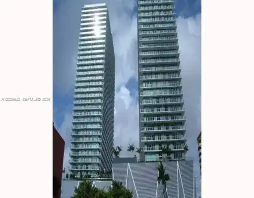 1111 SW 1 AV, Miami FL 33130
