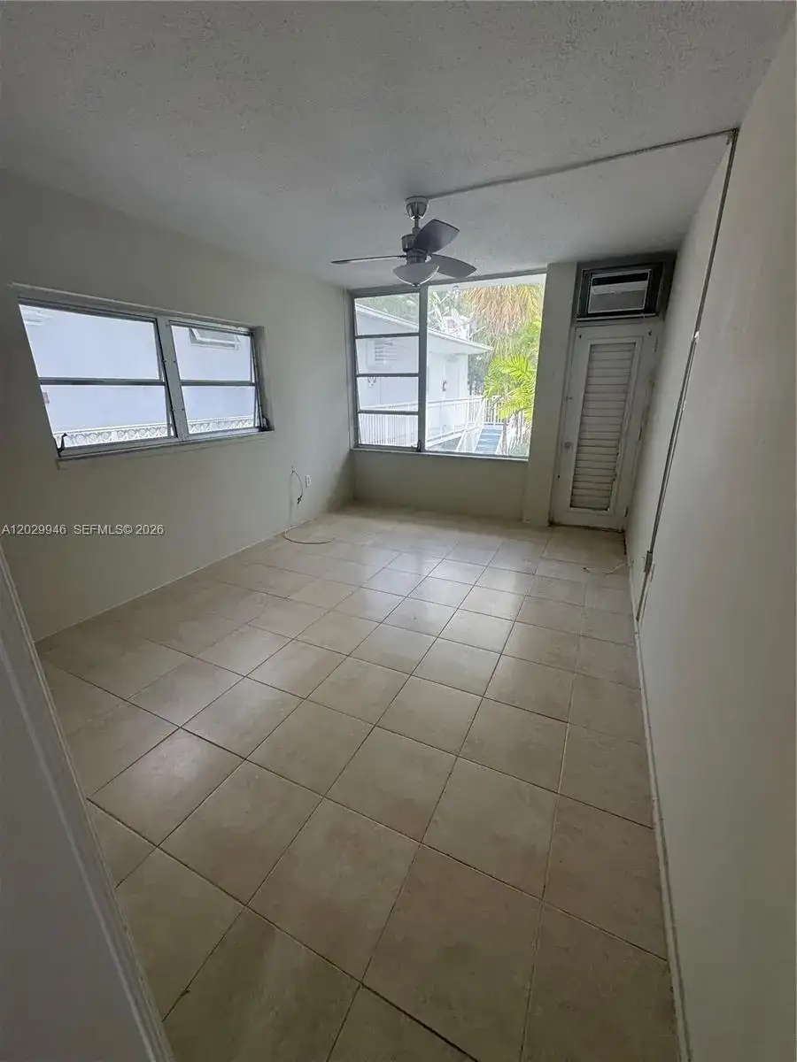 10281 E Bay Harbor Dr # D3, Bay Harbor Islands FL 33154 photo 2