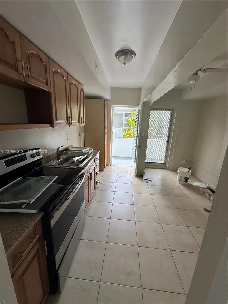 10281 E Bay Harbor Dr # D3, Bay Harbor Islands FL 33154 photo 4