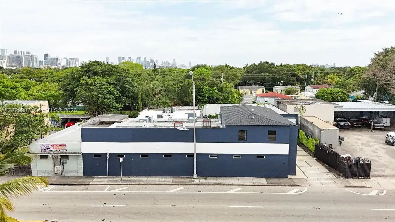530 NW 54th St, Miami FL 33127