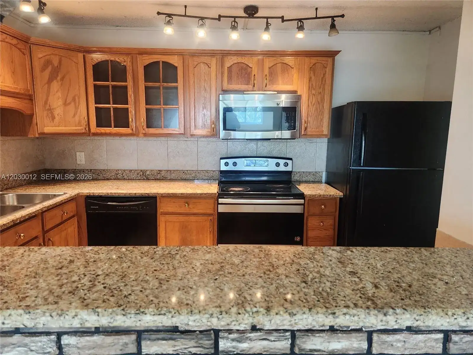 14820 Naranja Lakes Blvd, Homestead FL 33032 photo 2