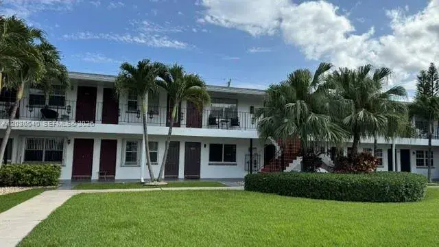 1150 Atlantic Shores Blvd # 508, Hallandale Beach FL 33009
